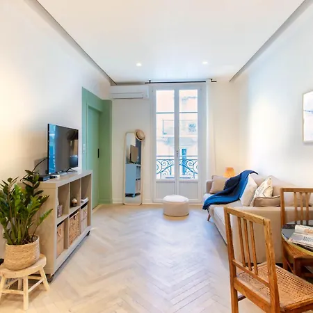 Apartment L48 Smart 1 Bdr Ac. Centre 10mins Sea *