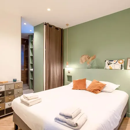 L48 Smart 1 Bdr Ac. Centre 10mins Sea Apartment