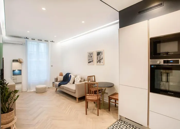 L48 Smart 1 Bdr Ac. Centre 10mins Sea Nice