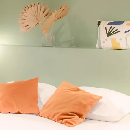 L48 Smart 1 Bdr Ac. Centre 10mins Sea Νίκαια