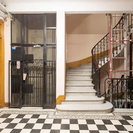 L48 Smart 1 Bdr Ac. Centre 10mins Sea *